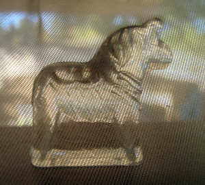 glass horse Q 4
